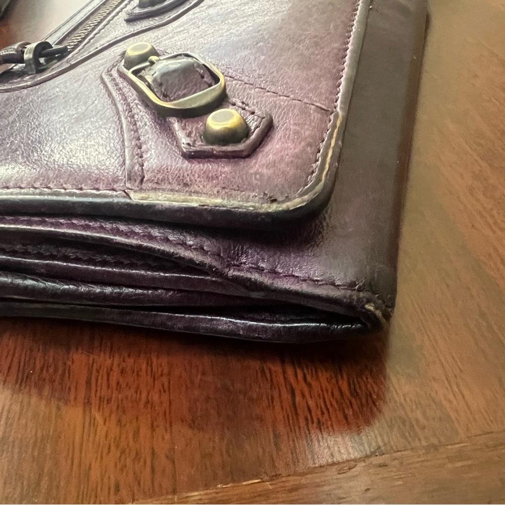 BALENCIAGA Purple Leather Wallet with Gold Accents - Picture 5 of 5